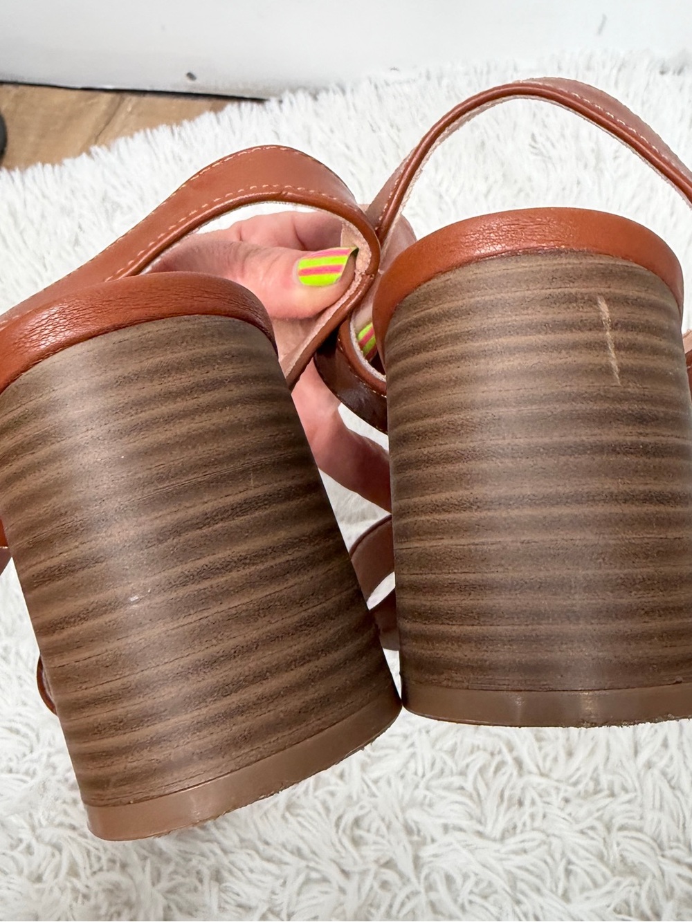 Old Navy Cognac Block Heel Sandals with Buckle Strap Size 7.5 Faux Leather - Picture 4 of 6